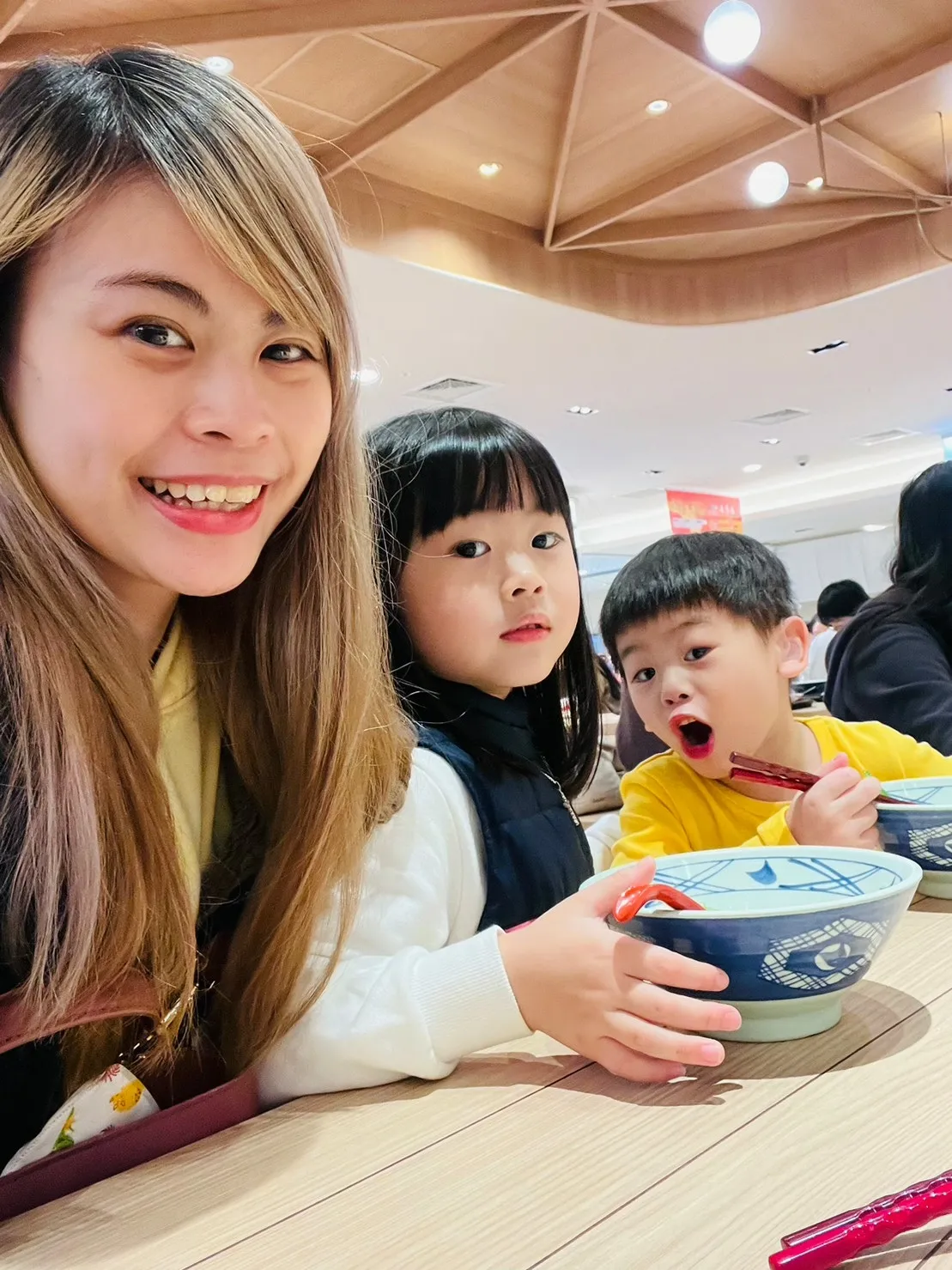 LINE_ALBUM_上立皮膚科 海菲秀極深層清潔煥膚保養_230220_2_0.jpg