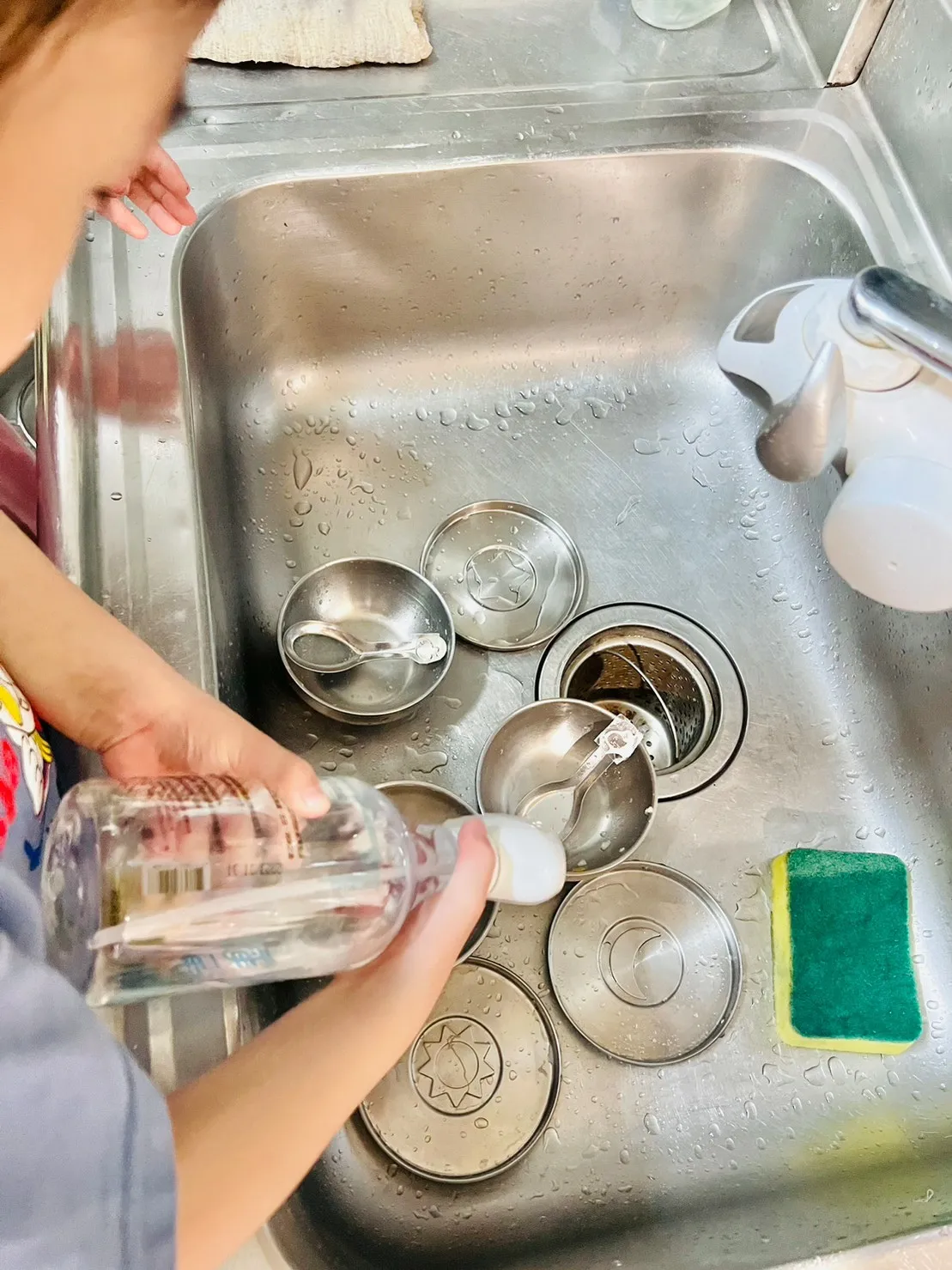 LINE_ALBUM_沒有油電淨水 用水去油消除異味 無化學成分 無介面活性劑 不傷皮膚_230319_18.jpg